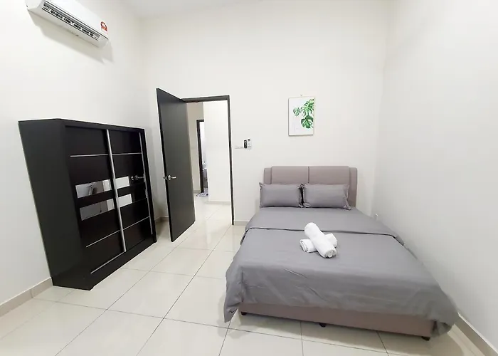 Jovial Singlestorey Bungalow 4Room10Pax \'Alma