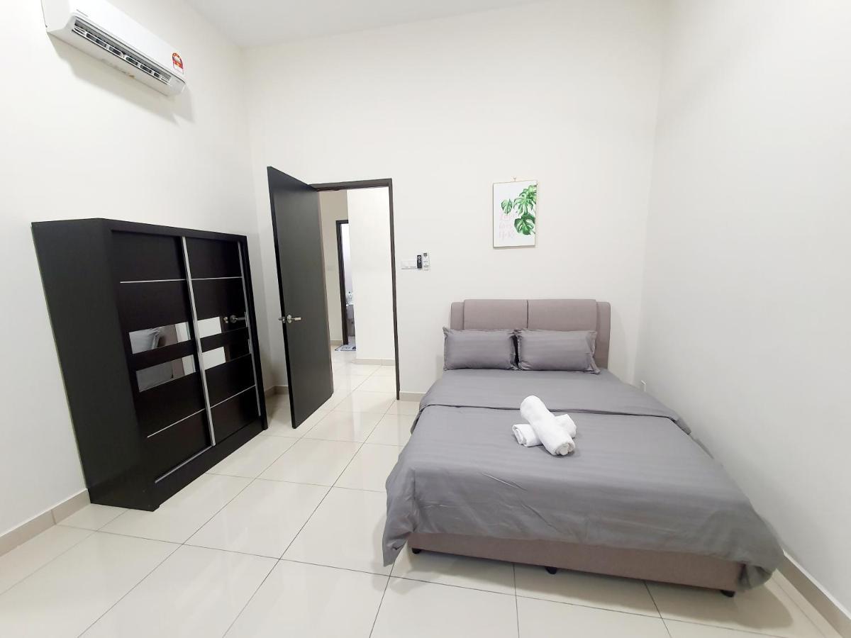 Jovial Singlestorey 4room10pax 'alma Holiday home *