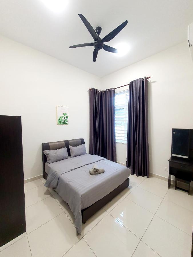 Jovial Singlestorey 4room10pax 'alma Holiday home
