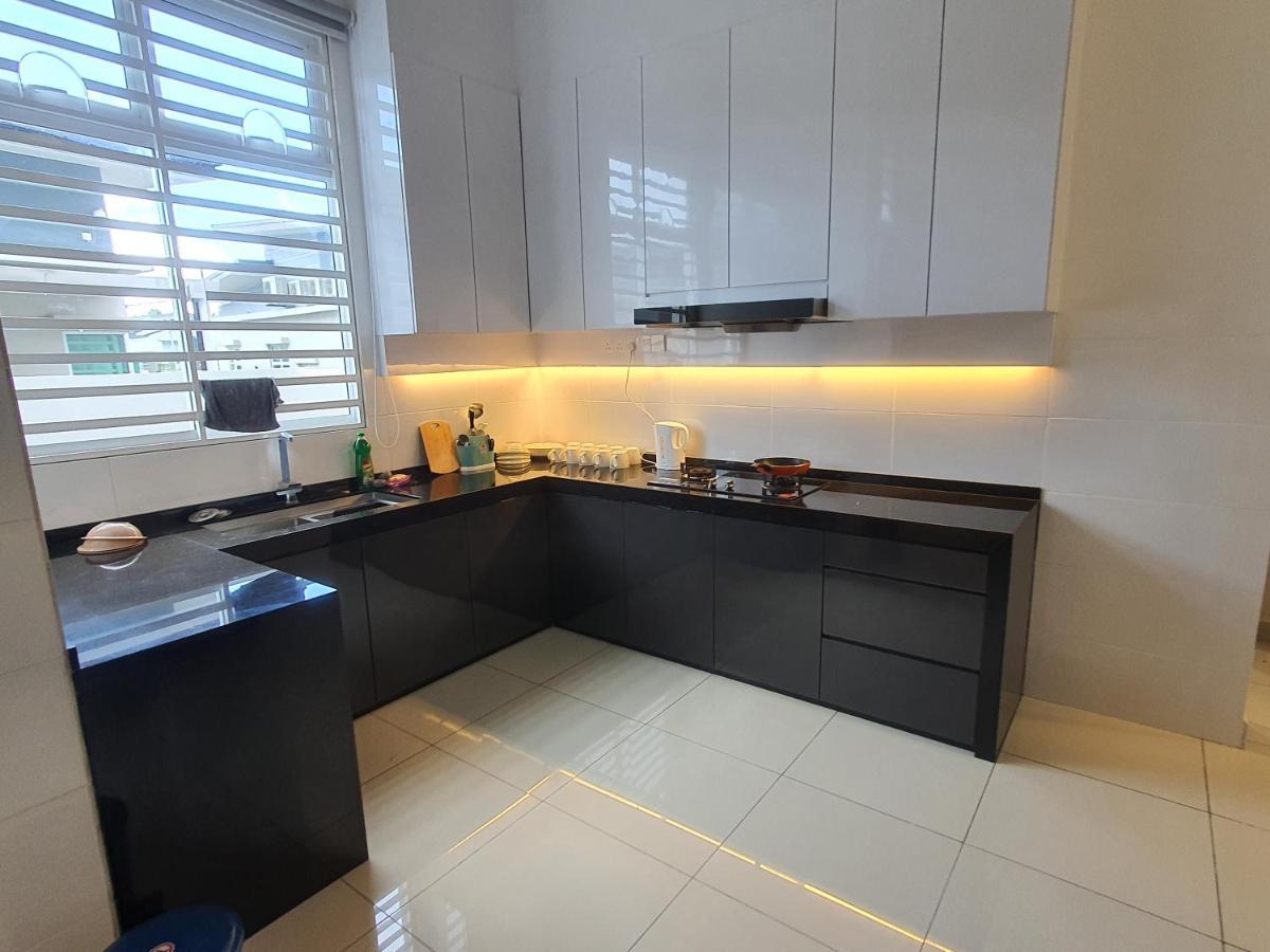 Holiday home Jovial Singlestorey 4room10pax 'alma *
