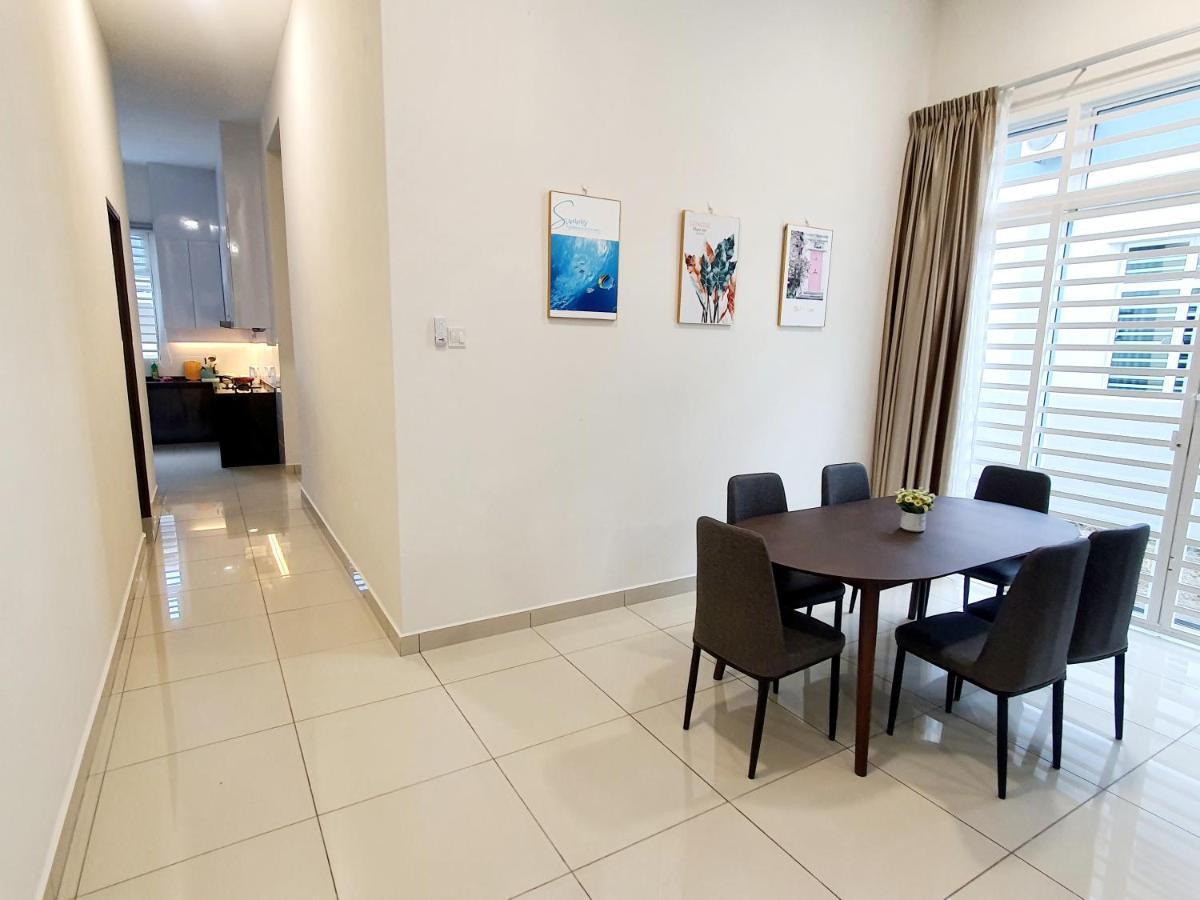 Holiday home Jovial Singlestorey 4room10pax 'alma