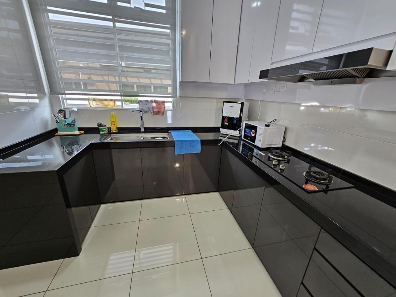 Holiday home Jovial Singlestorey 4room10pax 'alma