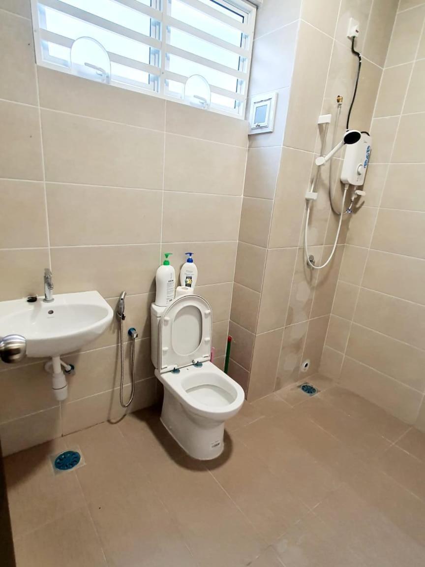Holiday home Jovial Singlestorey 4room10pax 'alma *