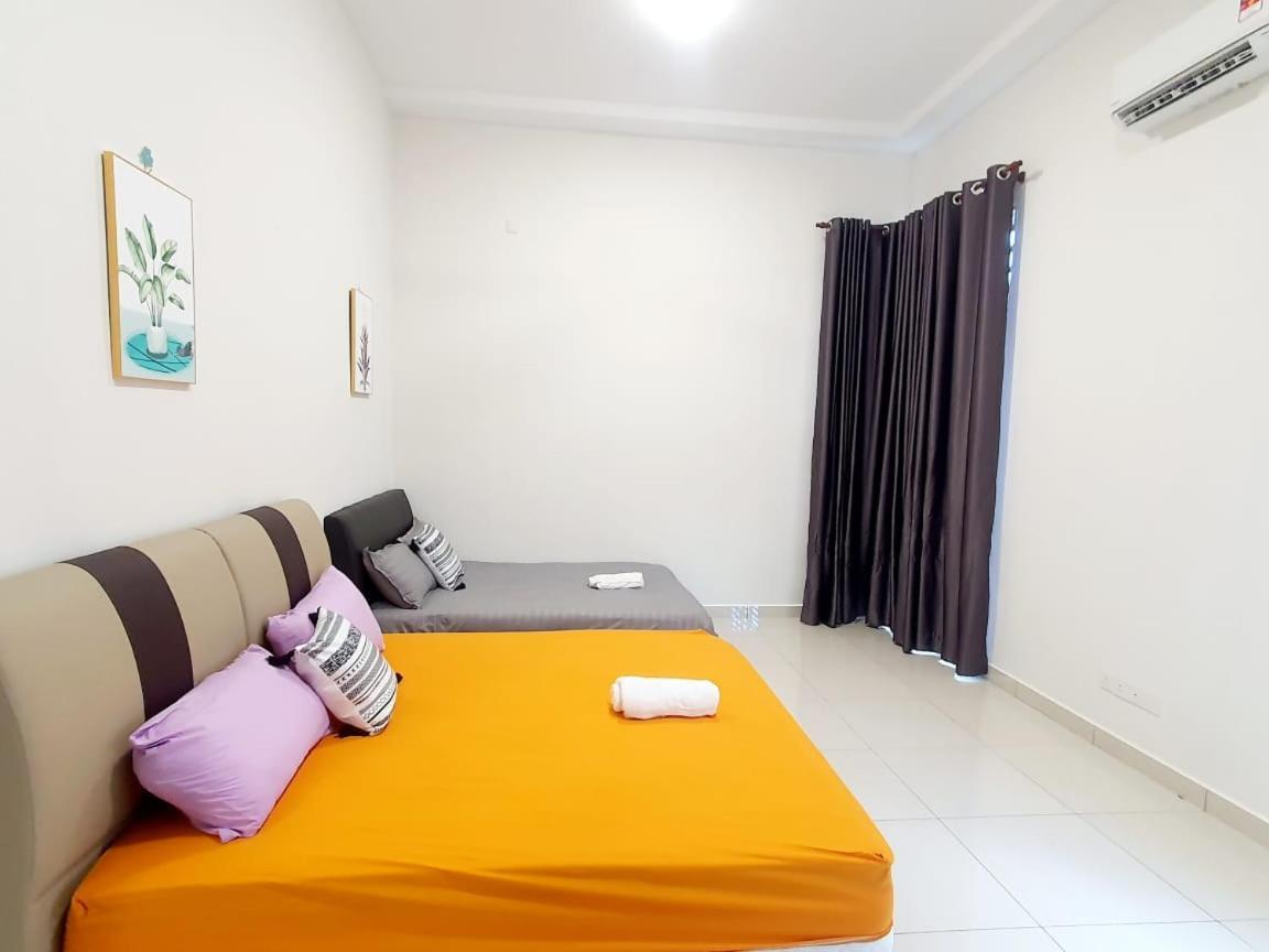 Holiday home Jovial Singlestorey 4room10pax 'alma *